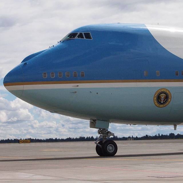 Air Force One comes to a stop. In Brief